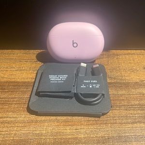 Beats Studio buds new open box